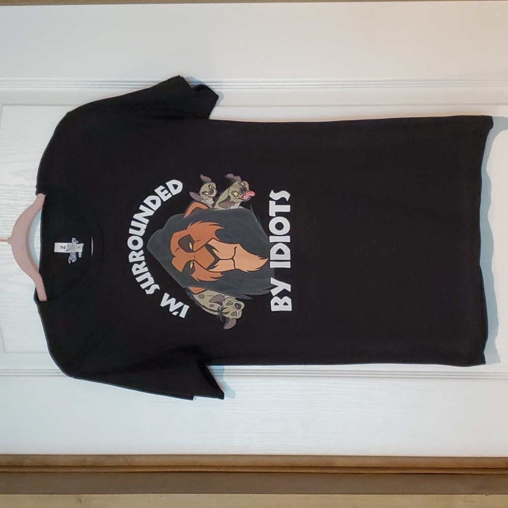 Disney Lion King I'm surrounded by idiots black and white graphic tee shirt